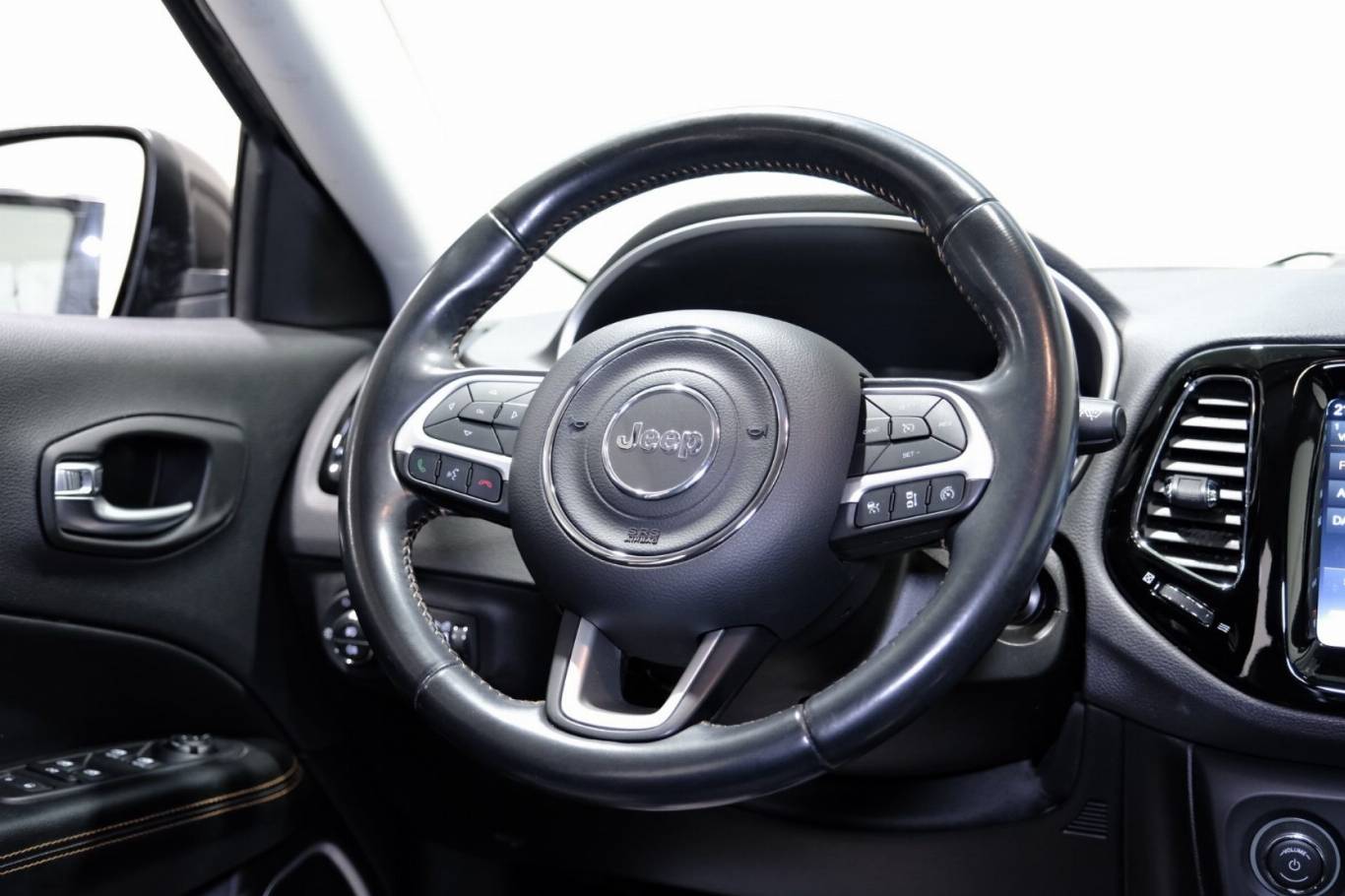 JEEP Compass 42