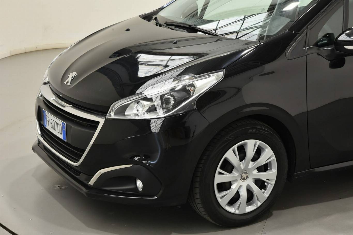 PEUGEOT 208 15