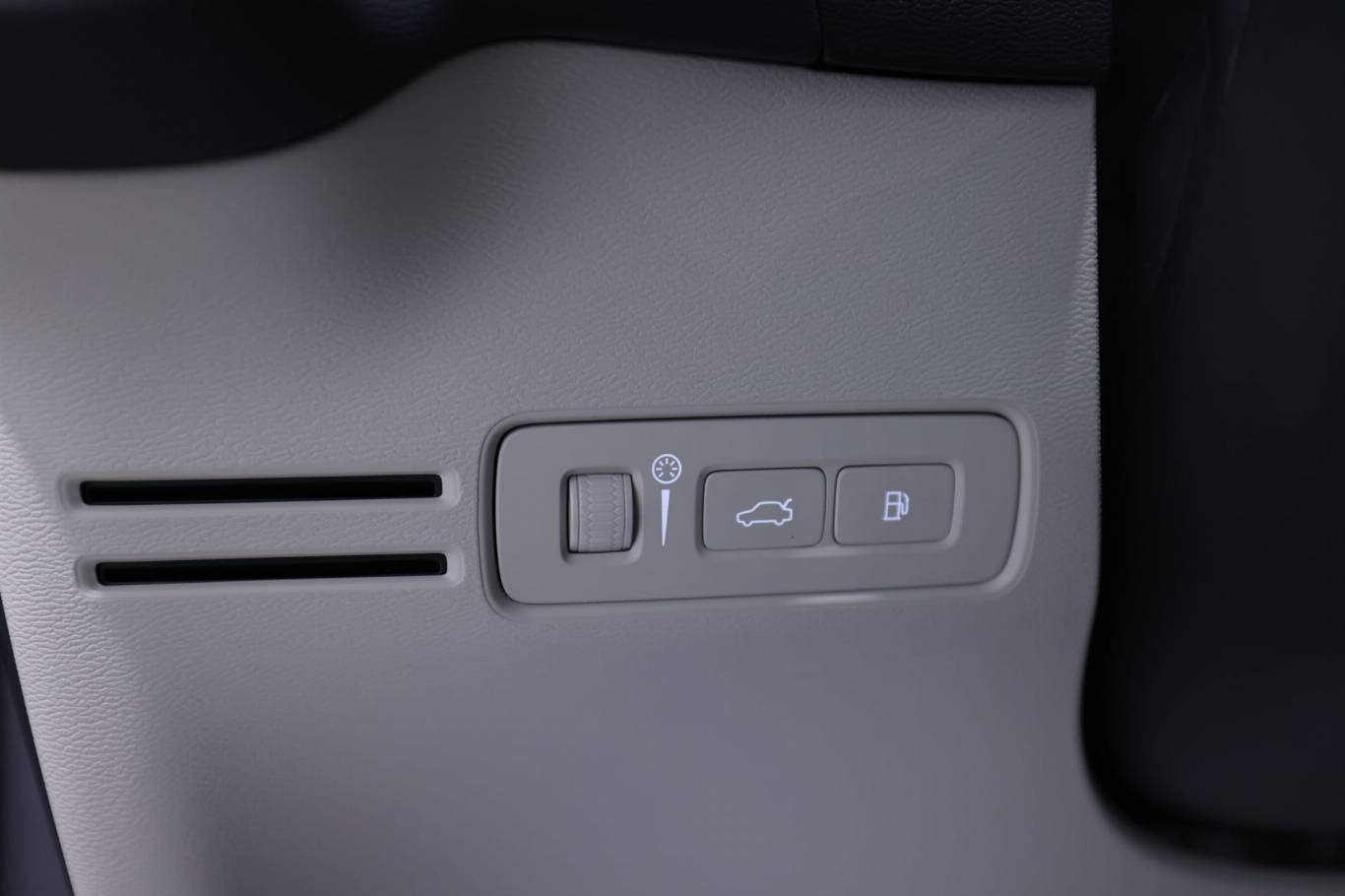 VOLVO XC40 21