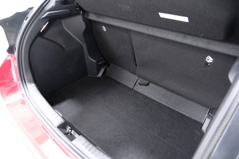 TOYOTA Yaris 61