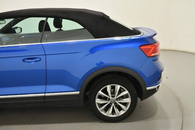 VOLKSWAGEN T-Roc 41