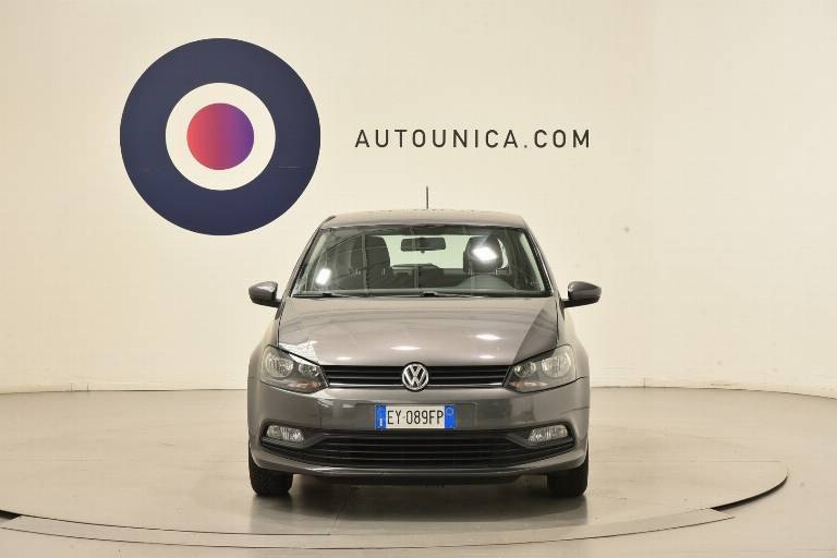 VOLKSWAGEN Polo 5