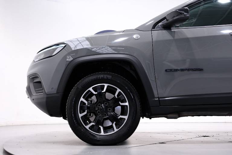 JEEP Compass 11