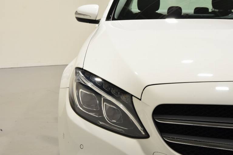 MERCEDES-BENZ C 220 35