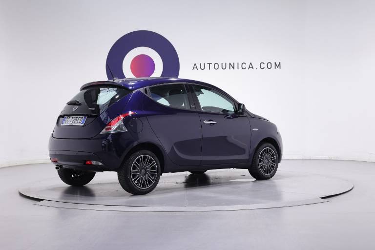 LANCIA Ypsilon 14