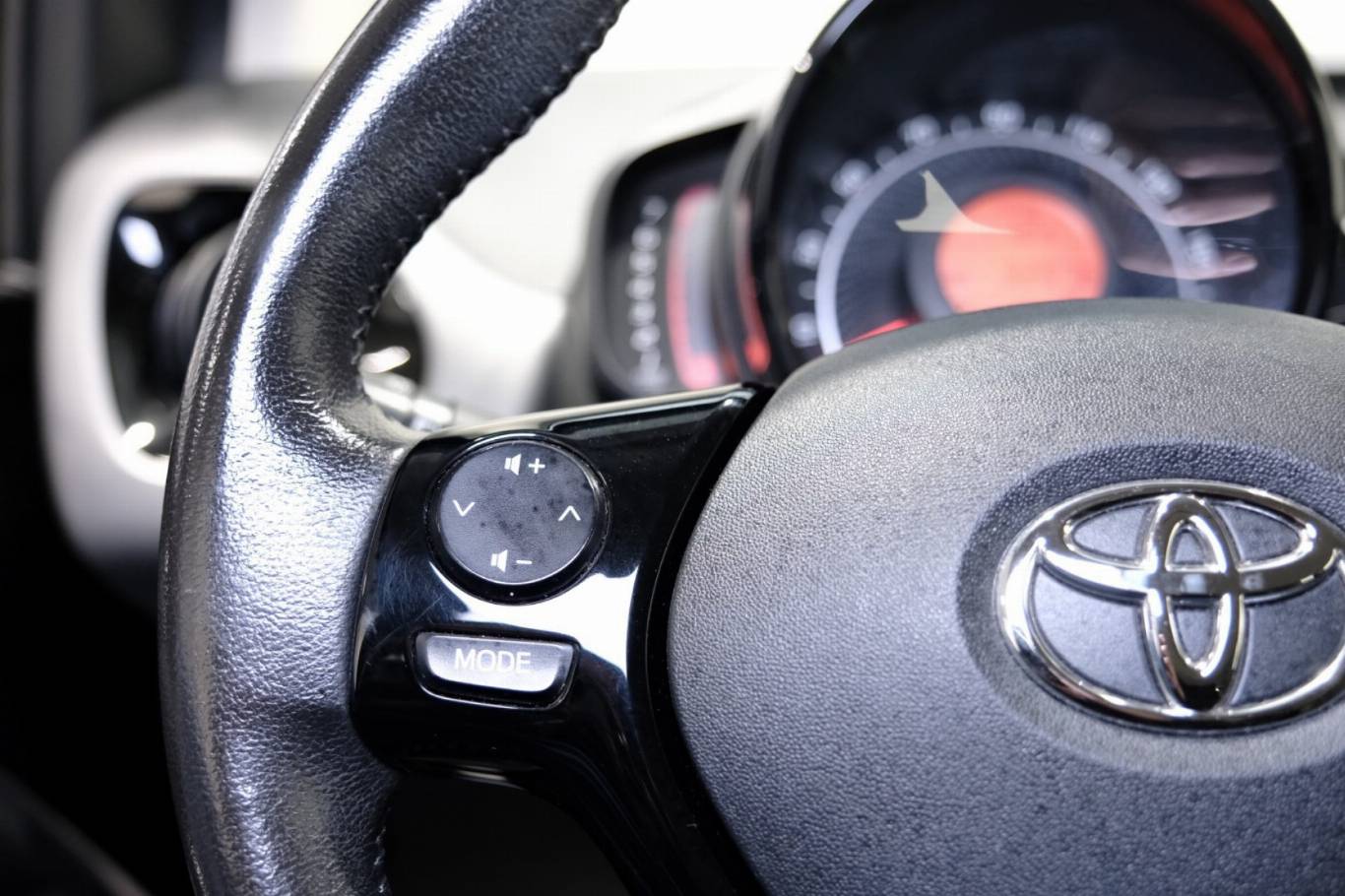 TOYOTA Aygo 19