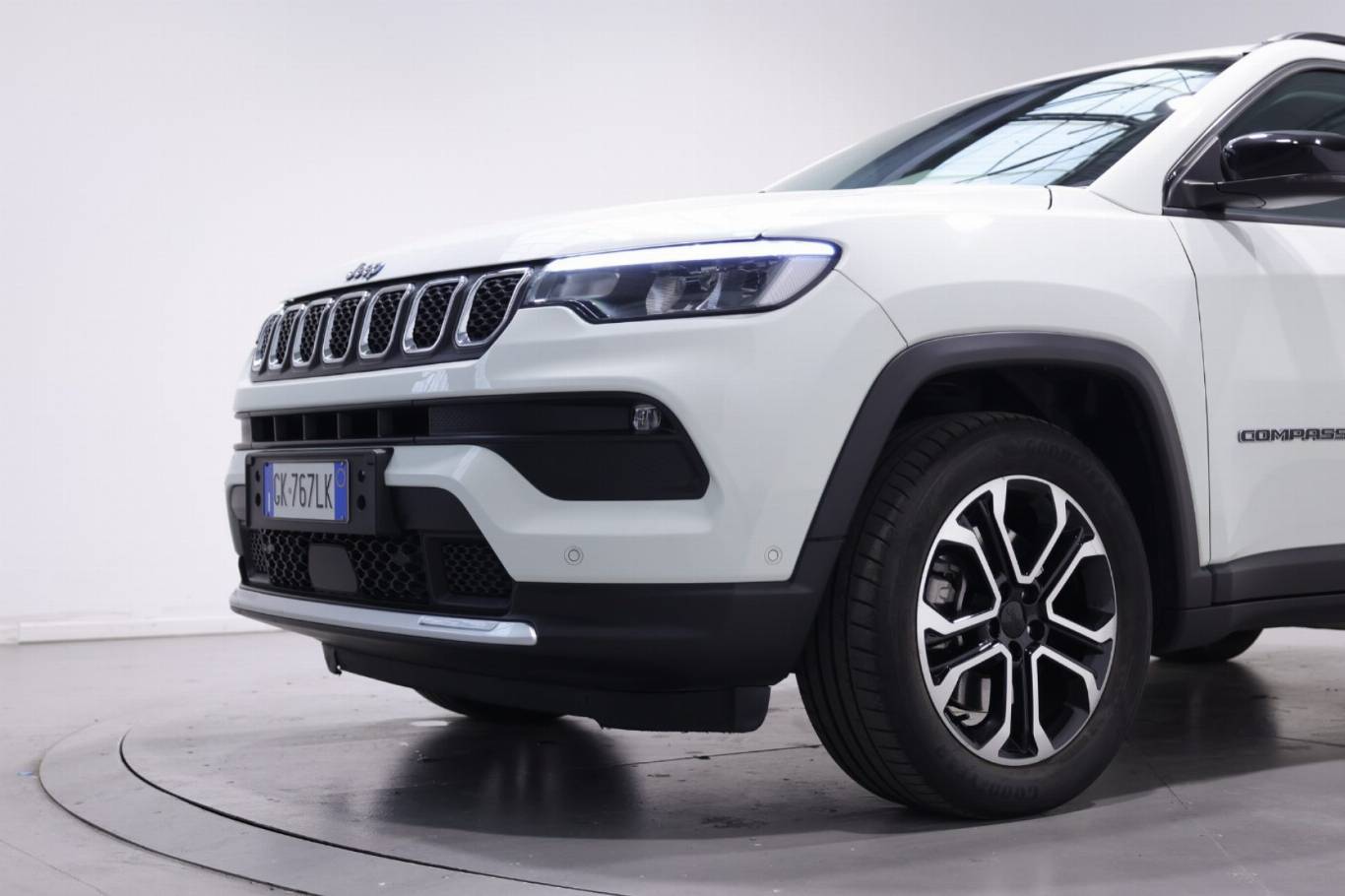 JEEP Compass 11