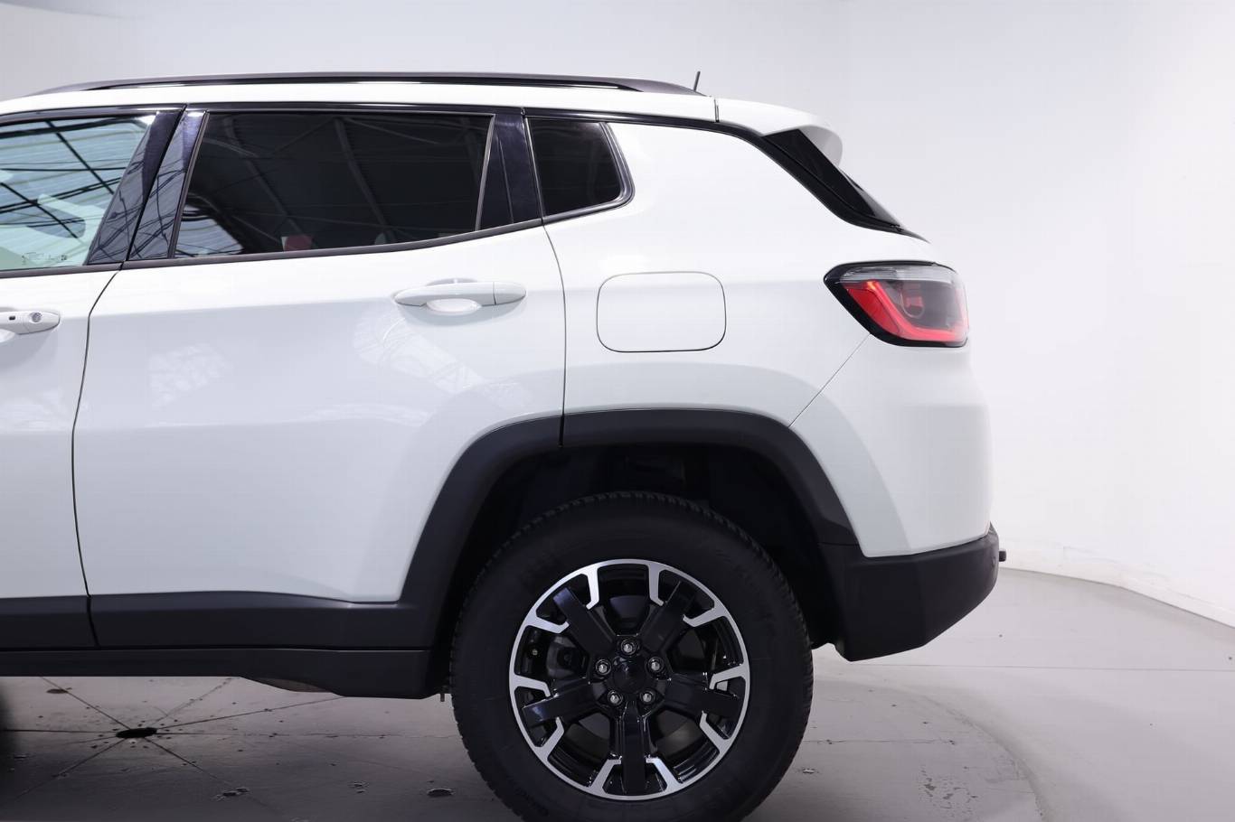 JEEP Compass 44
