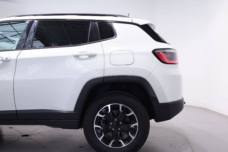 JEEP Compass 44