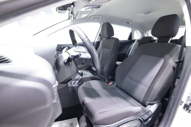 HYUNDAI I20 6
