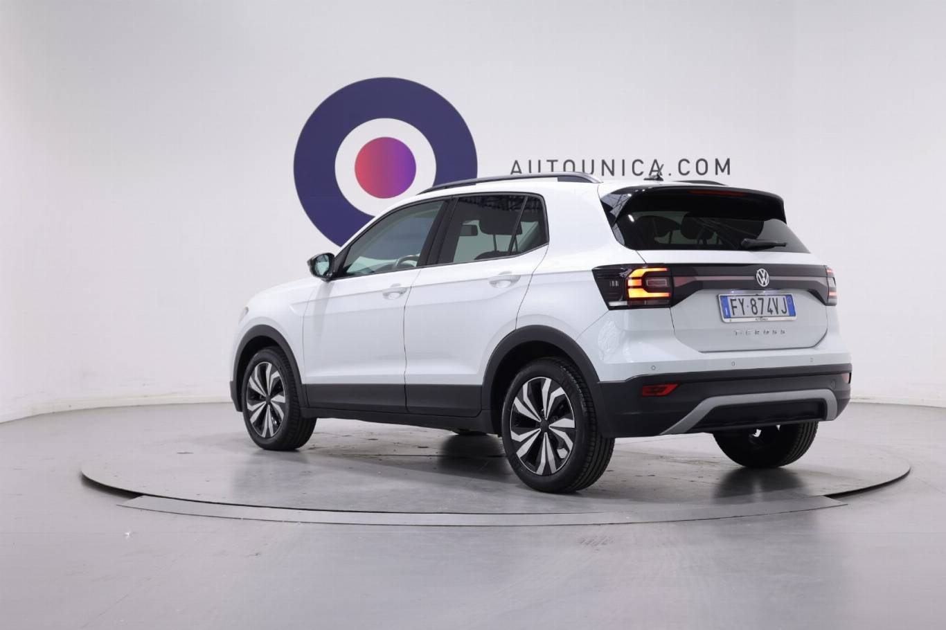 VOLKSWAGEN T-Cross 17