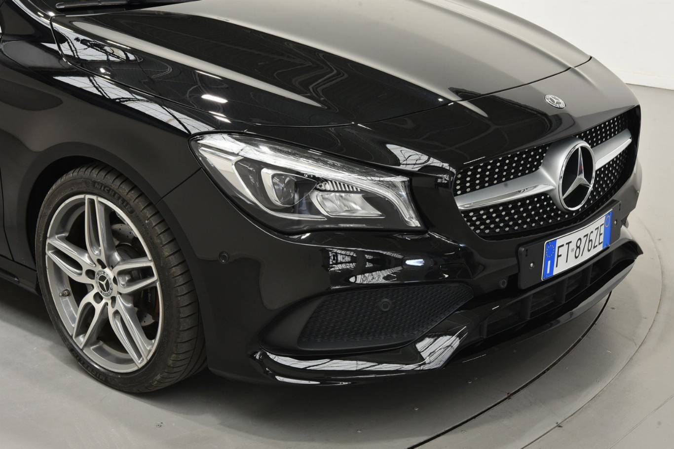 MERCEDES-BENZ CLA 180 42