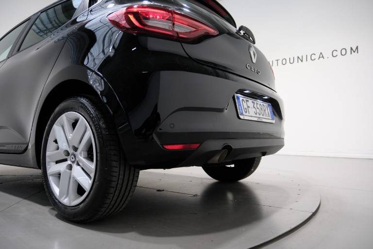 RENAULT Clio 43