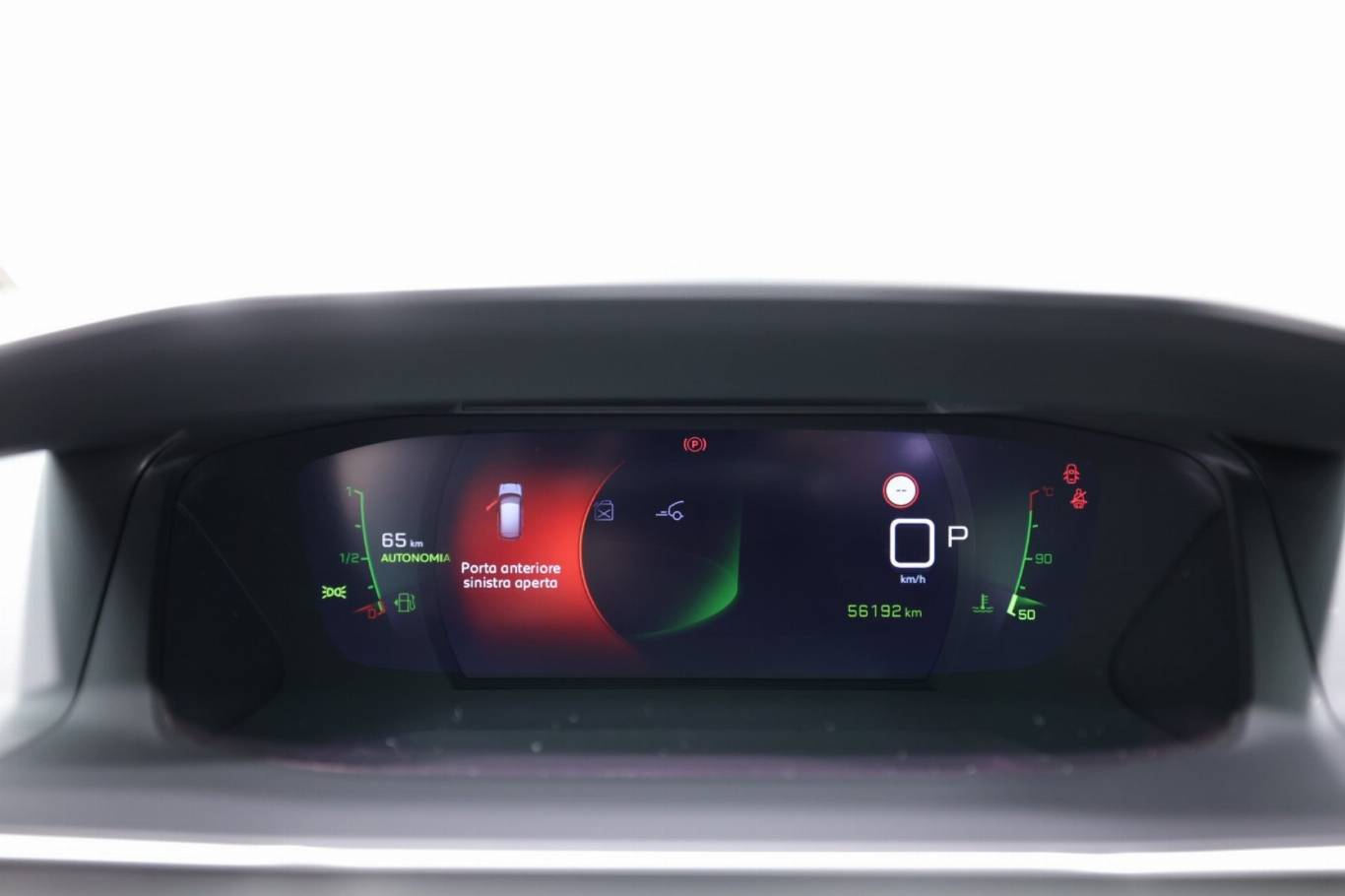 PEUGEOT 208 8