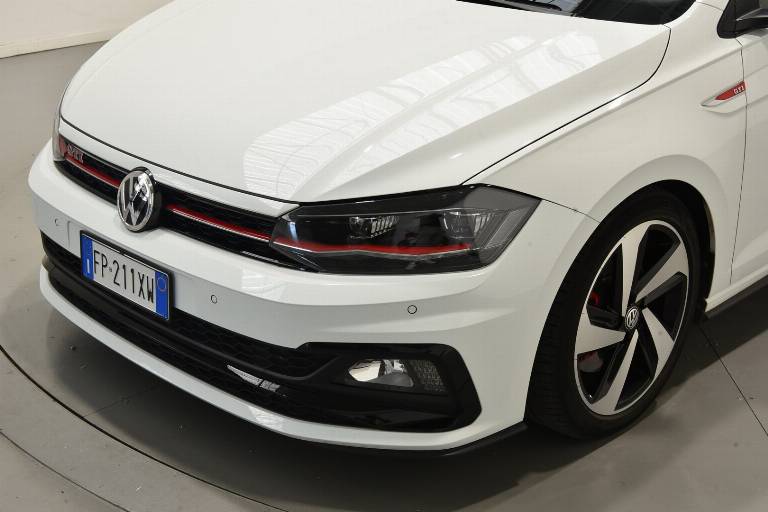 VOLKSWAGEN Polo GTI 46
