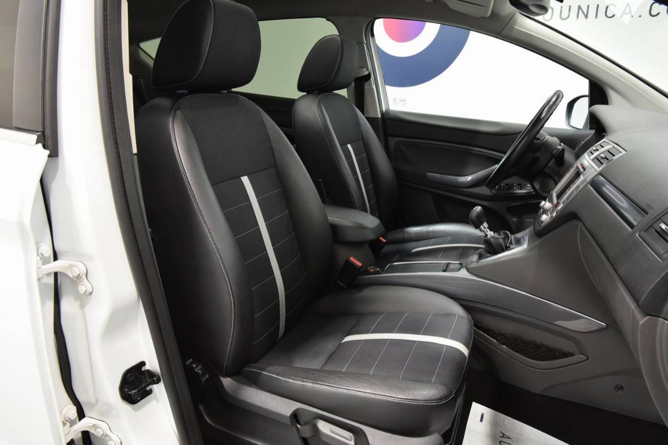 FORD Kuga 19