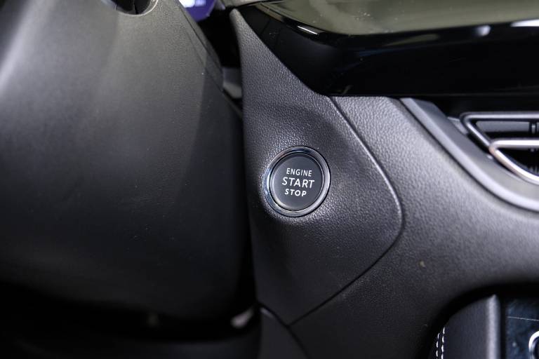 OPEL Grandland 27