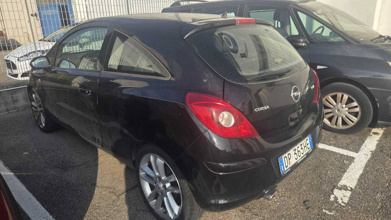 OPEL Corsa