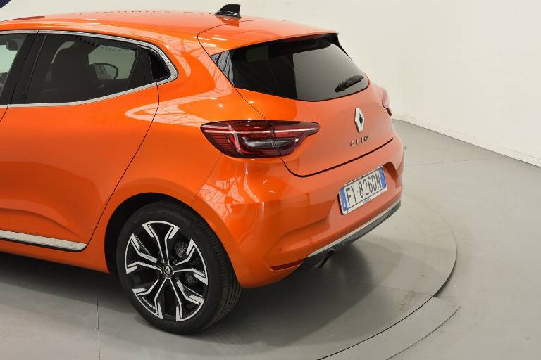 RENAULT Clio 18