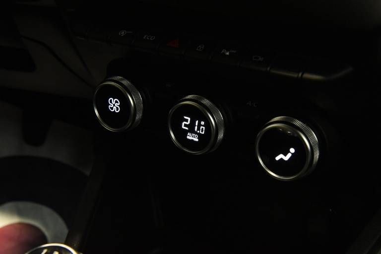 DACIA Duster 24