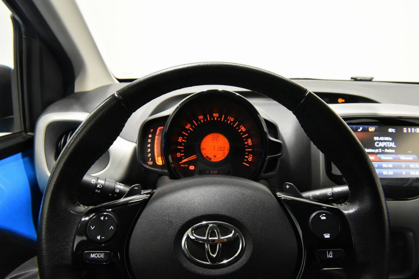 TOYOTA Aygo 9