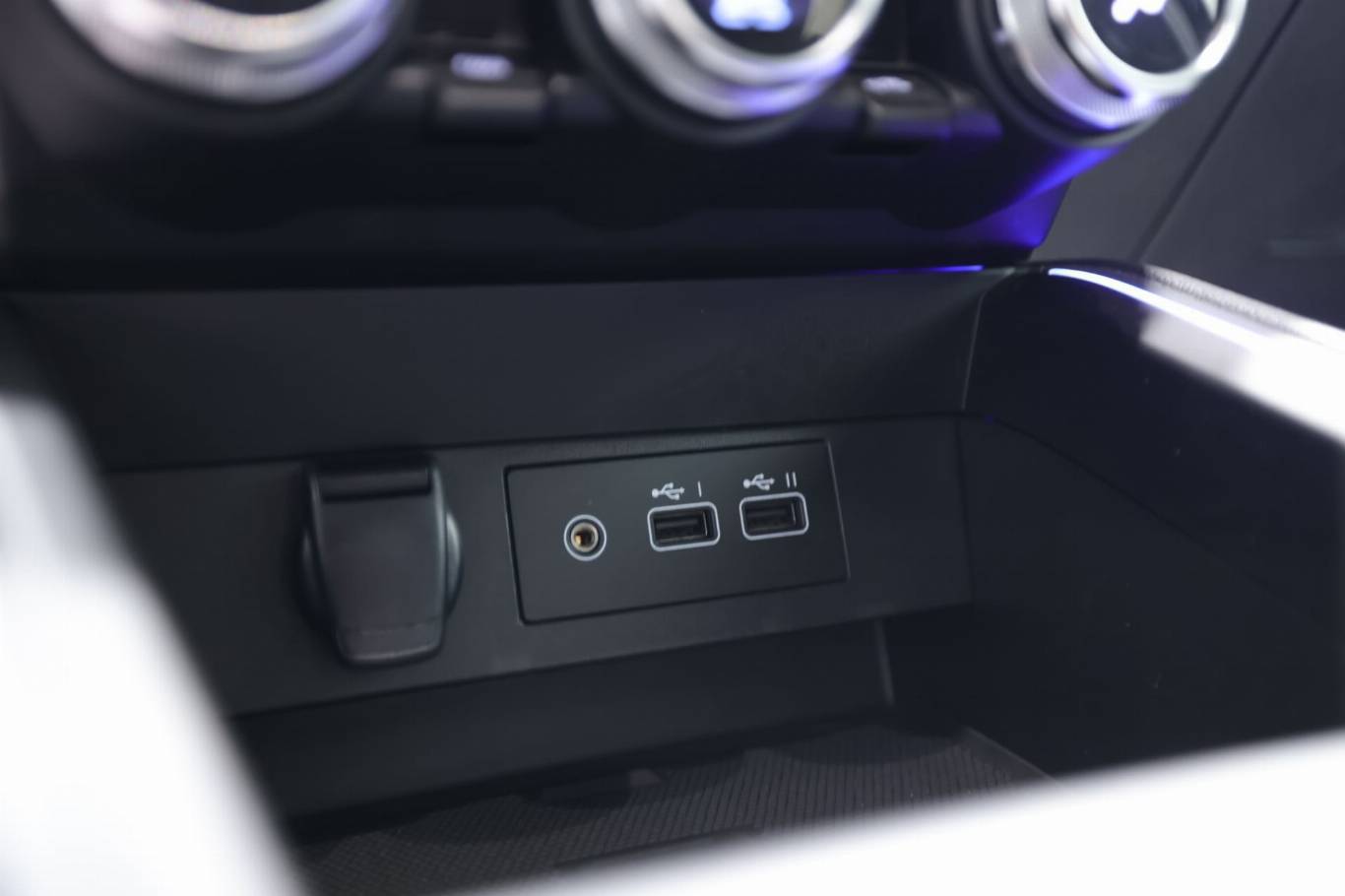 RENAULT Clio 32