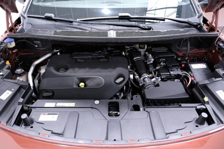 PEUGEOT 3008 76
