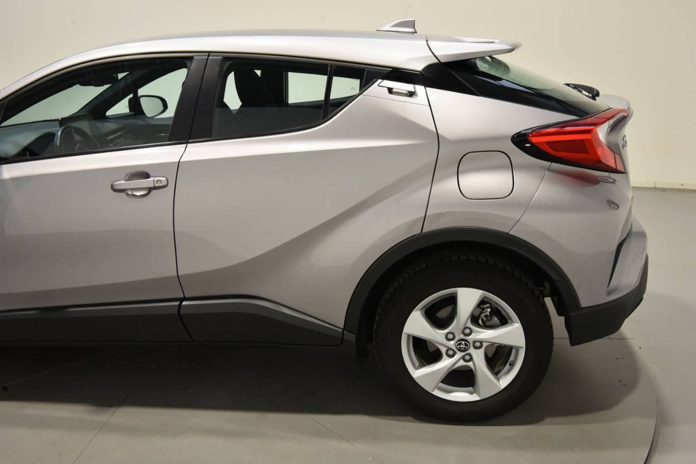 TOYOTA C-HR 63