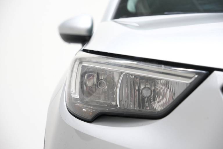 OPEL Crossland X 12