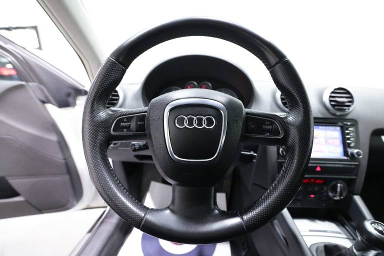 AUDI A3 7