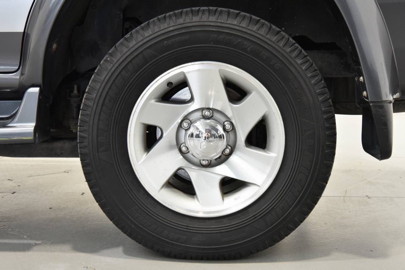 MITSUBISHI Pajero Sport 16