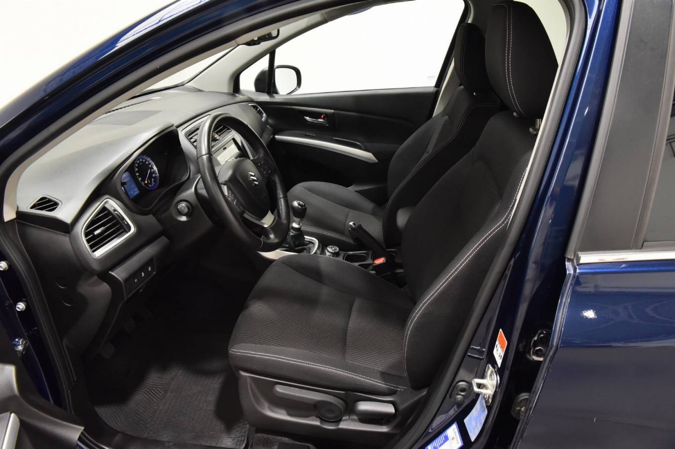 SUZUKI S-Cross 4