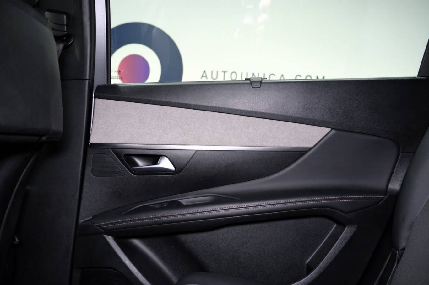 PEUGEOT 5008 46