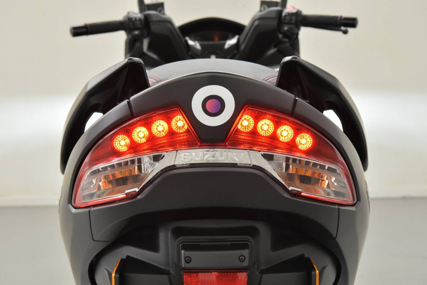 SUZUKI Burgman AN 400 36