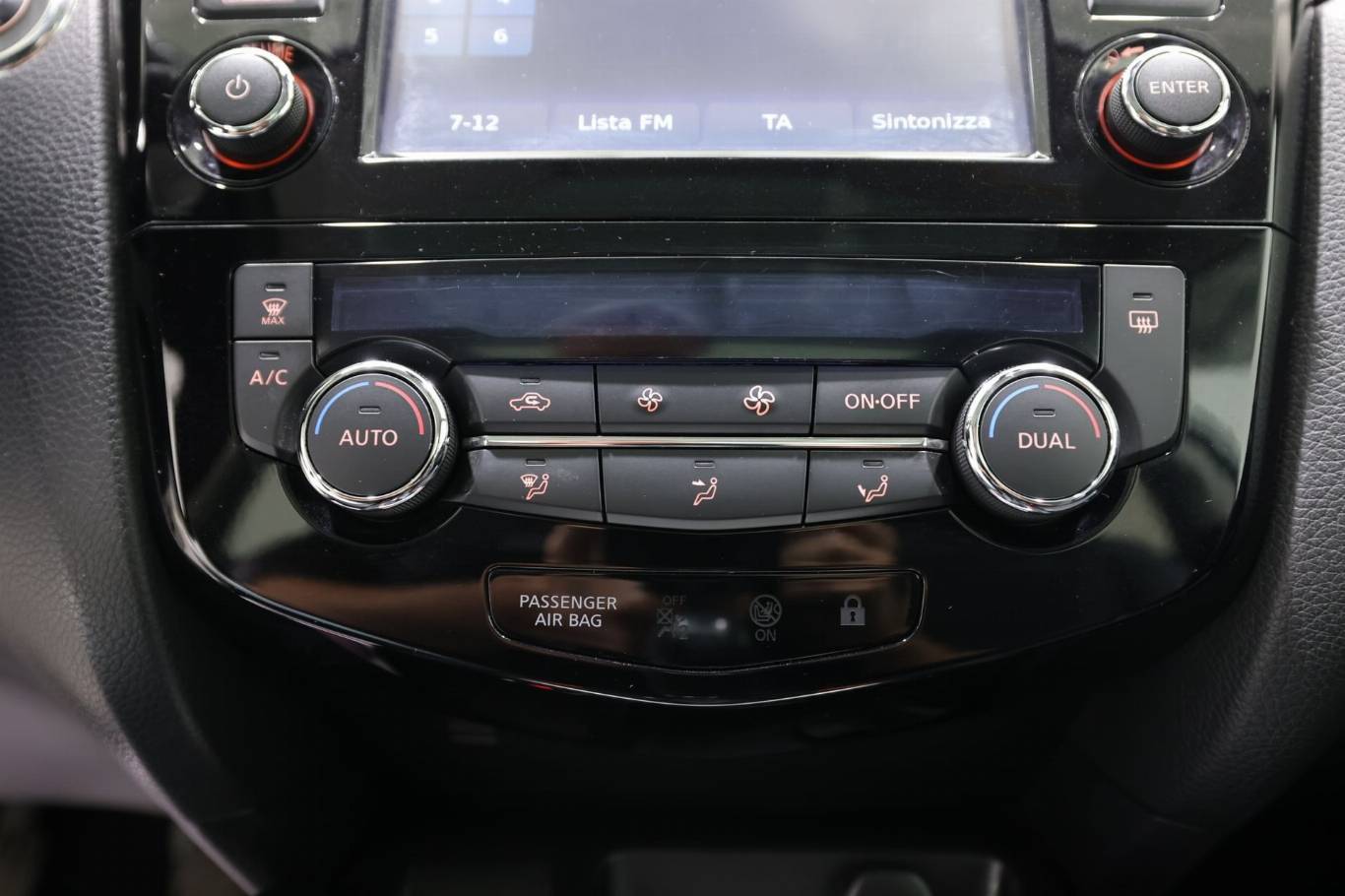 NISSAN Qashqai 26