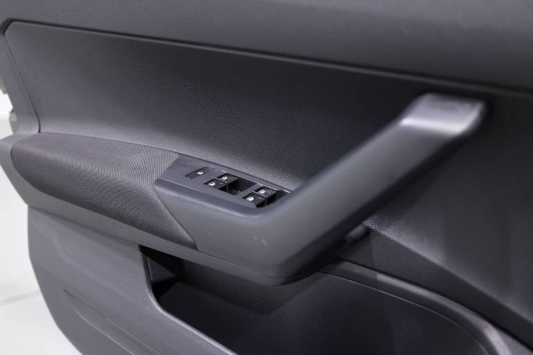 VOLKSWAGEN Polo 30