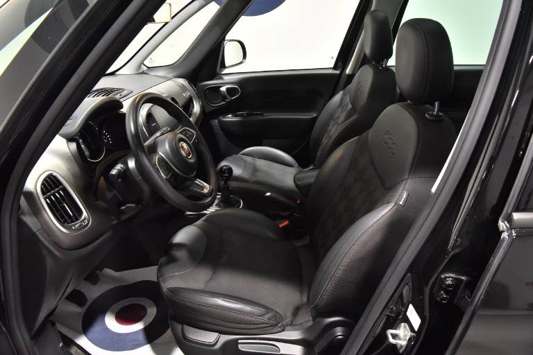 FIAT 500L 4