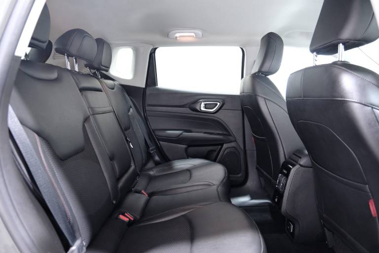 JEEP Compass 64