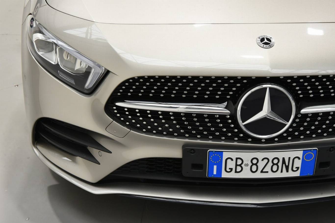 MERCEDES-BENZ A 250 17