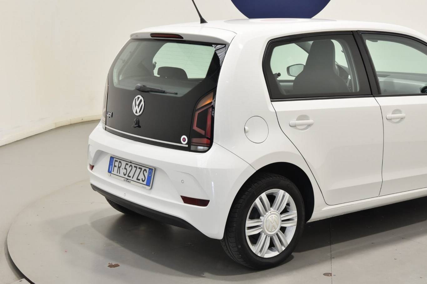 VOLKSWAGEN Up! 13