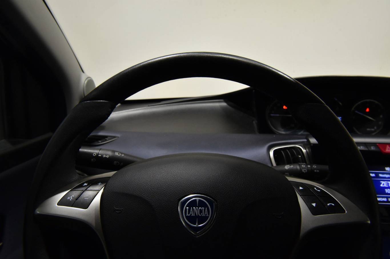 LANCIA Ypsilon 3