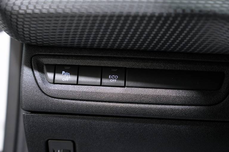 PEUGEOT 2008 25