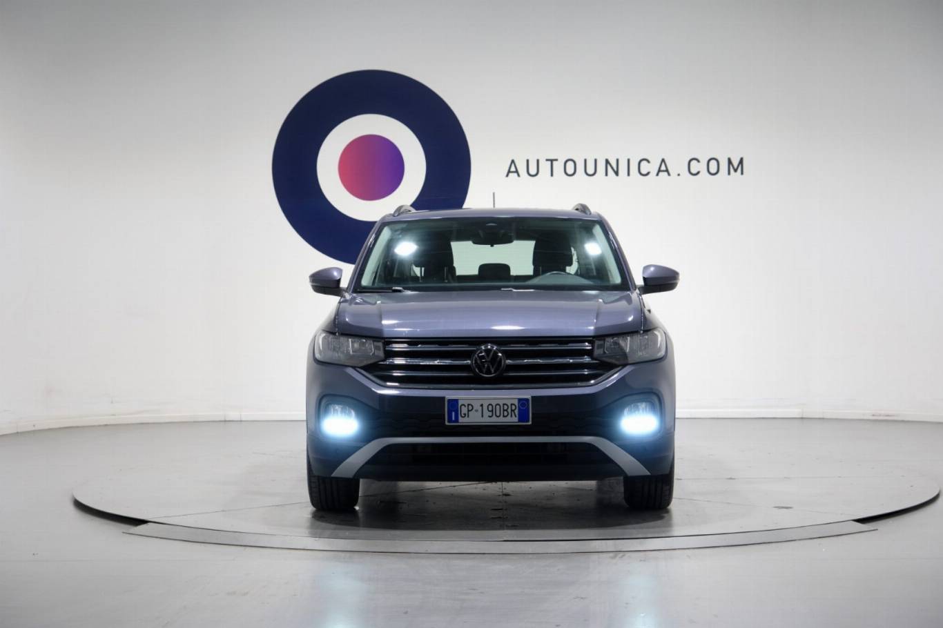 VOLKSWAGEN T-Cross 2