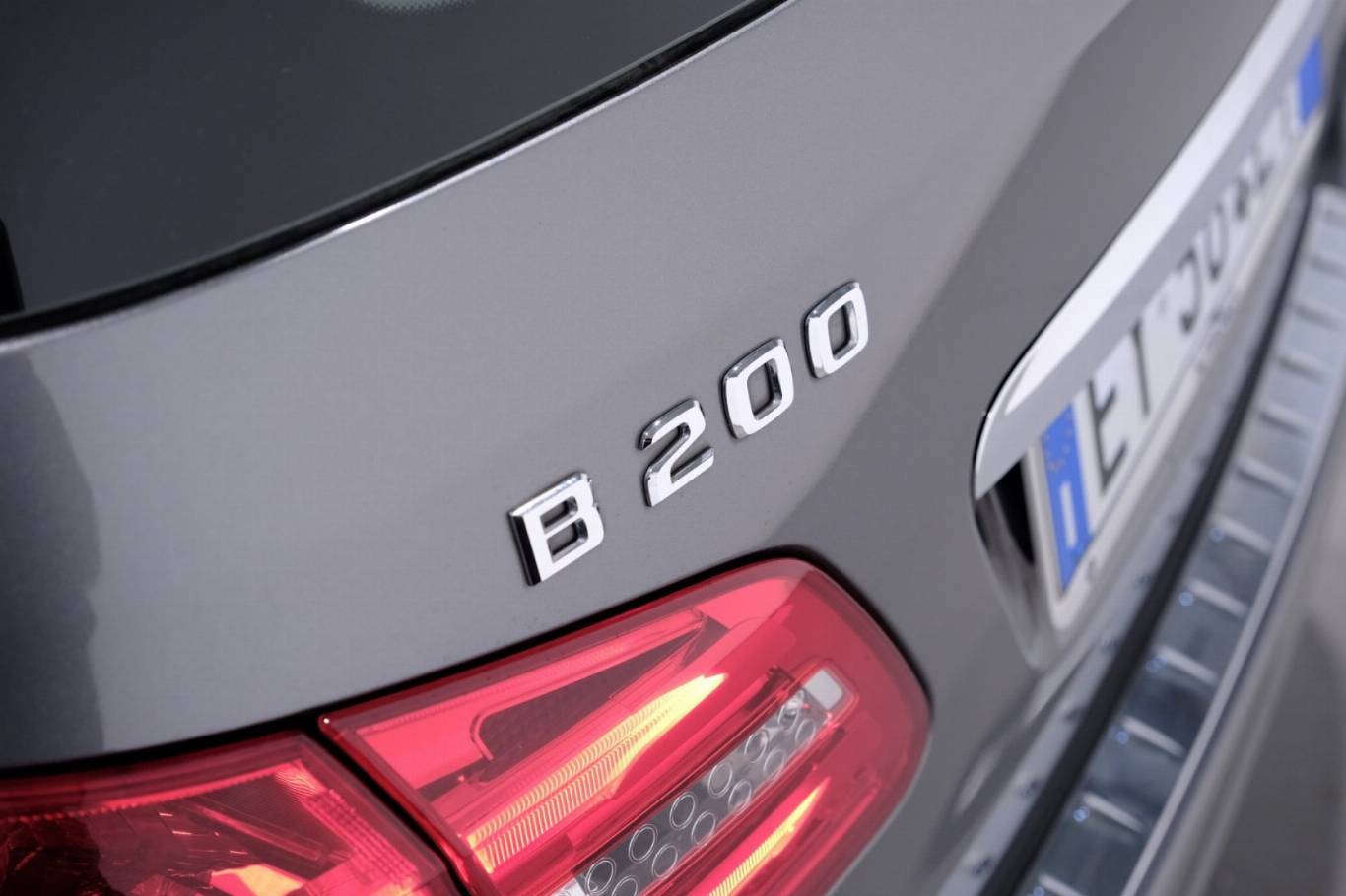 MERCEDES-BENZ B 200 50