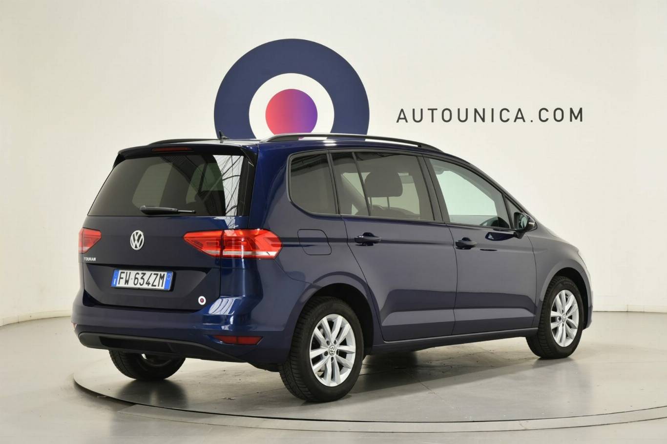 VOLKSWAGEN Touran 30