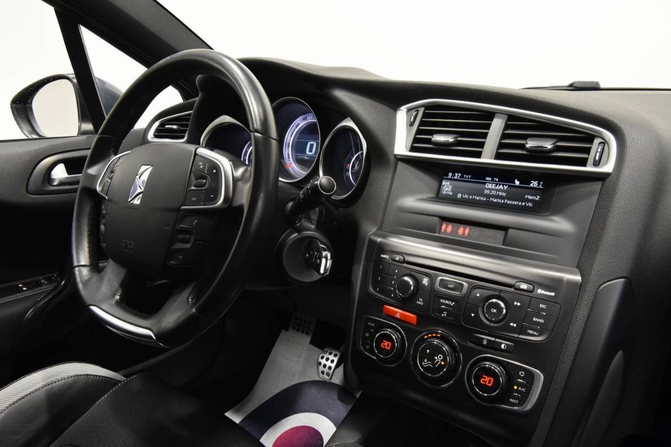 DS AUTOMOBILES DS 4 28