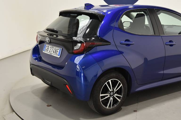 TOYOTA Yaris 36