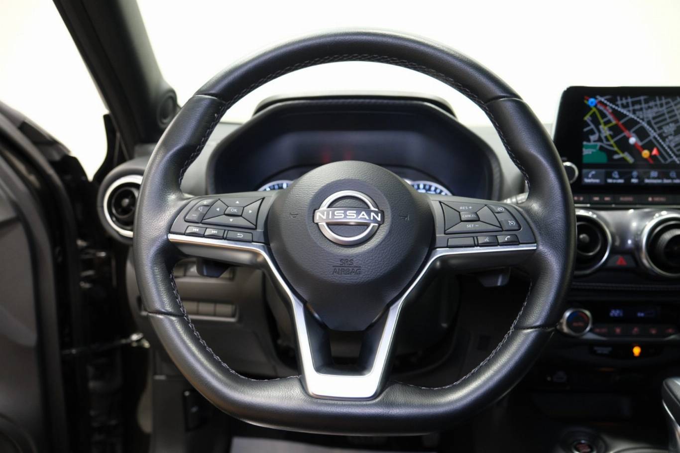 NISSAN Juke 7