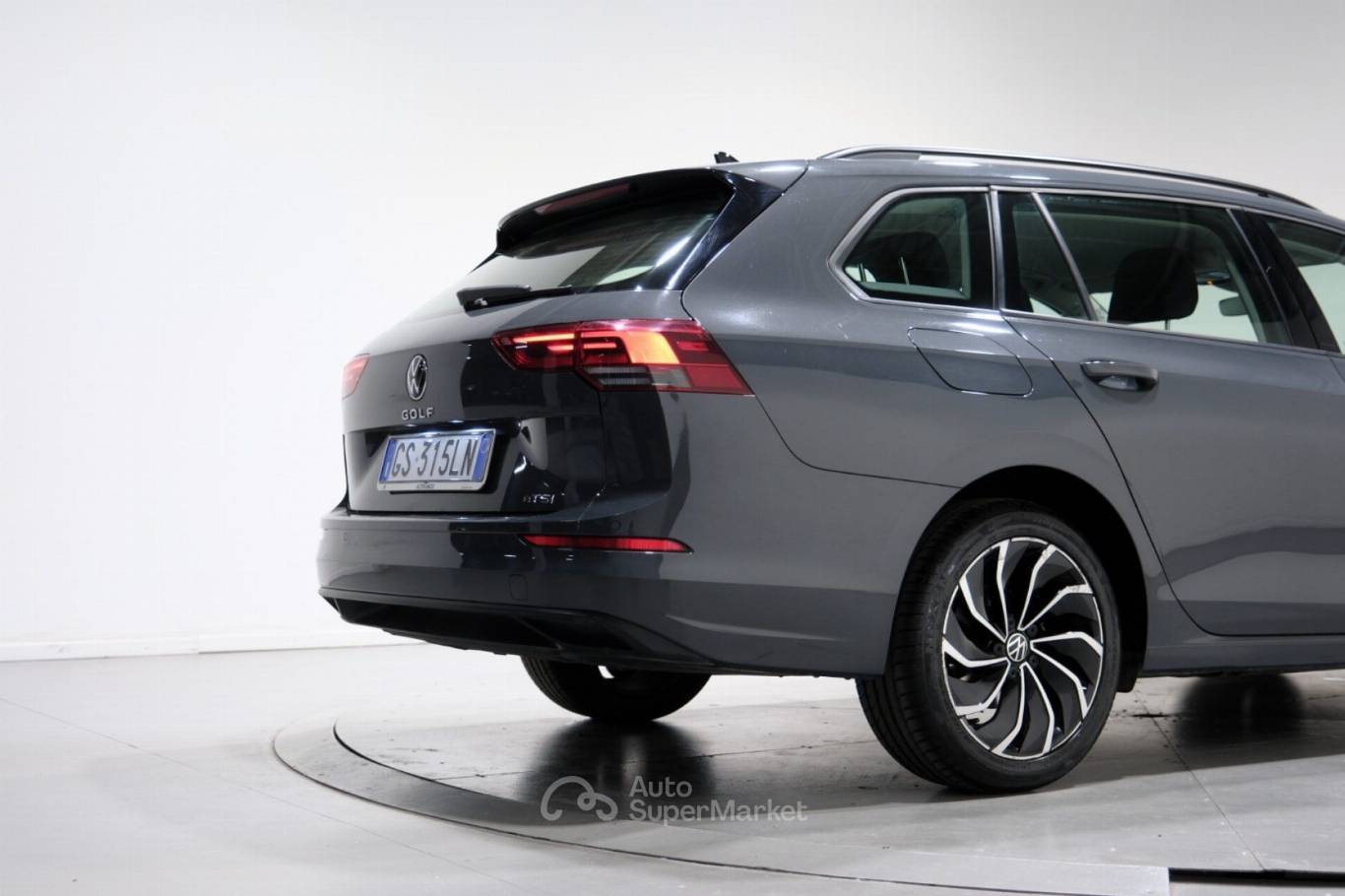 VOLKSWAGEN Golf 50