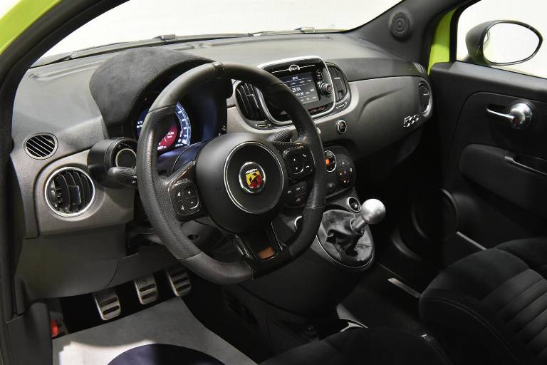 ABARTH 595 Competizione 3